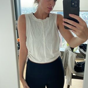 Lululemon white cropped tank size 10